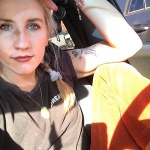 Meet your Posher, Amelia